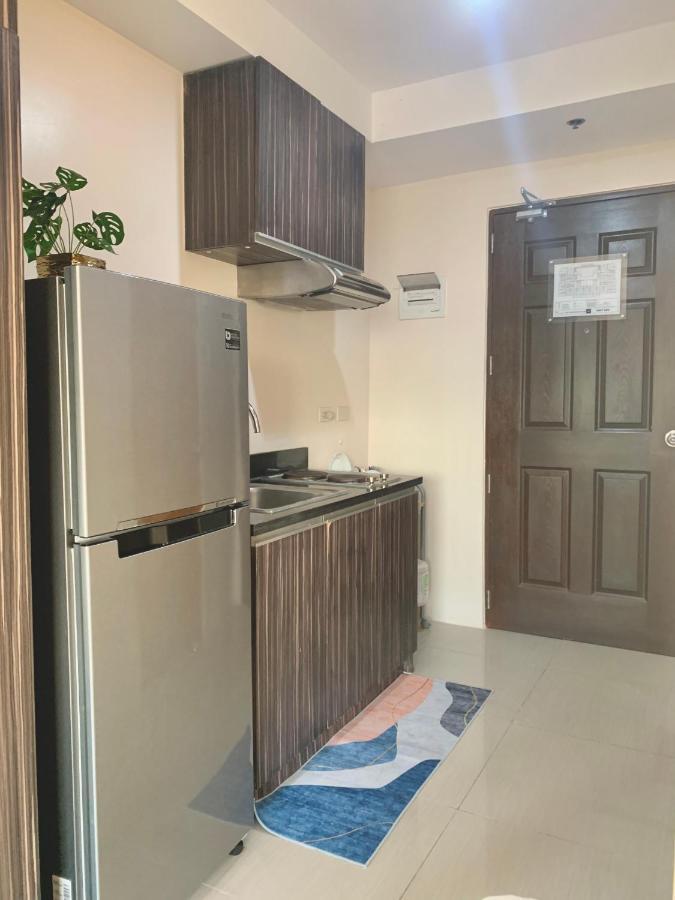 The Persimmon Studios Near Ayala And Sm City 宿务 外观 照片