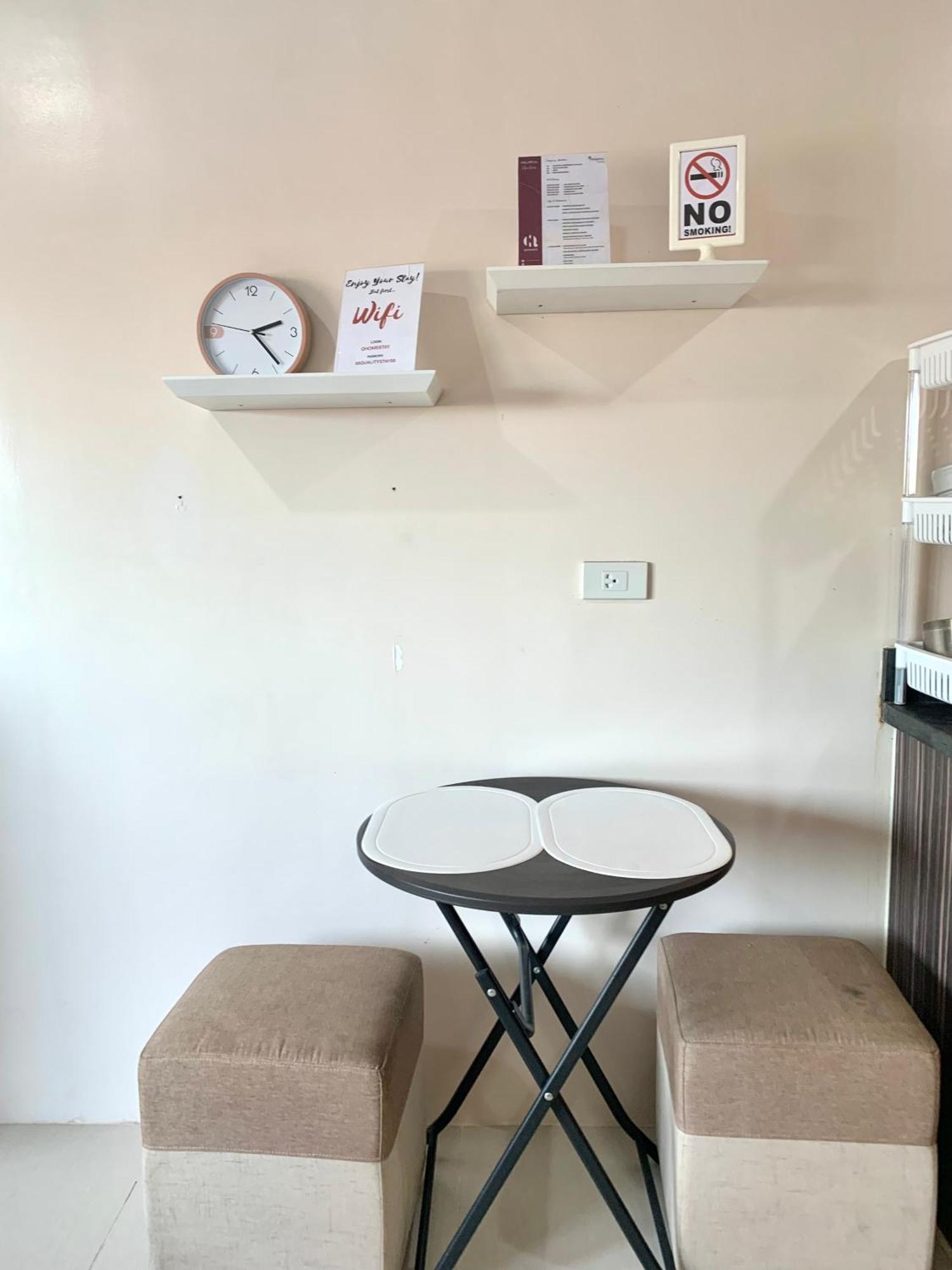 The Persimmon Studios Near Ayala And Sm City 宿务 客房 照片