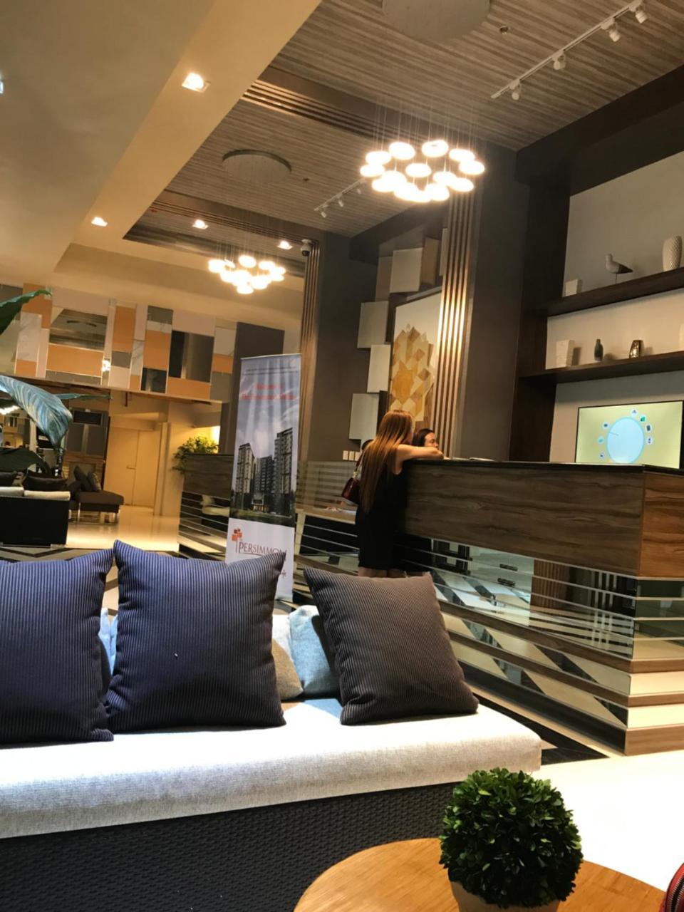 The Persimmon Studios Near Ayala And Sm City 宿务 外观 照片