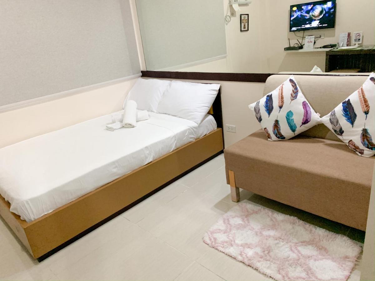 The Persimmon Studios Near Ayala And Sm City 宿务 外观 照片